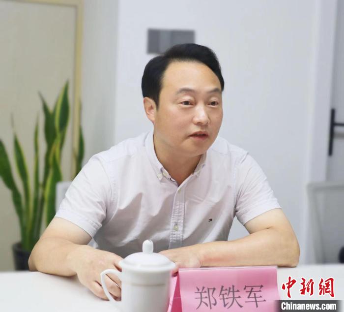 寧德市臺(tái)港澳辦主任鄭鐵軍講話。　吳允杰 攝