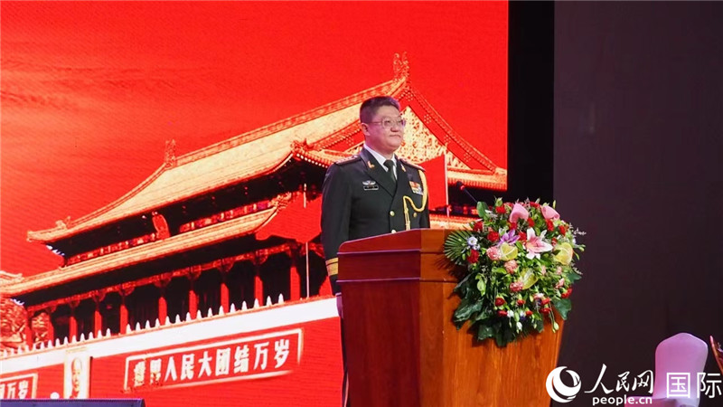 圖為中國駐老撾大使館國防武官李兵大校致辭。人民網(wǎng)記者 孫廣勇攝