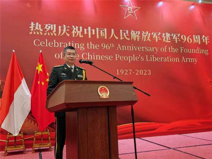 圖為徐勝武官致辭。中國(guó)駐印度尼西亞使館供圖