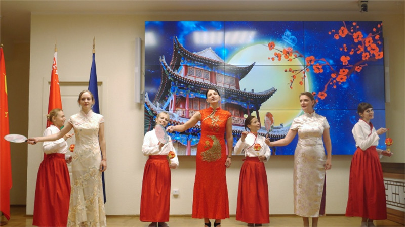 白俄羅斯國立大學(xué)孔子學(xué)院的中秋晚會。受訪者供圖