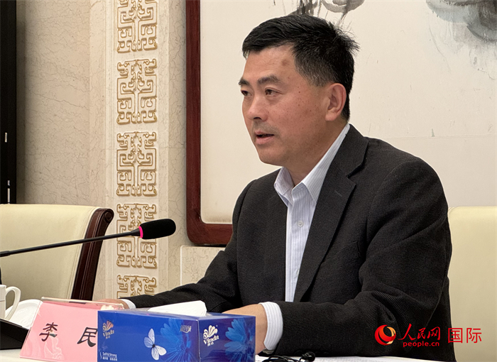 10月31日，歐美同學會秘書長李民在第五屆中法文化論壇媒體吹風會上講話。（人民網(wǎng) 謝瑩攝）