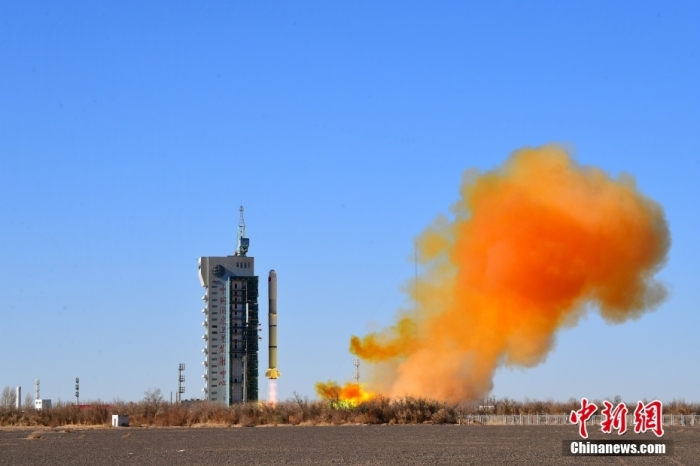 北京時(shí)間2023年11月16日11時(shí)55分，我國(guó)在酒泉衛(wèi)星發(fā)射中心使用長(zhǎng)征二號(hào)丙運(yùn)載火箭，成功將新一代海洋水色觀測(cè)衛(wèi)星發(fā)射升空，衛(wèi)星順利進(jìn)入預(yù)定軌道，發(fā)射任務(wù)獲得圓滿成功。此次任務(wù)是長(zhǎng)征系列運(yùn)載火箭第497次飛行。汪江波 攝