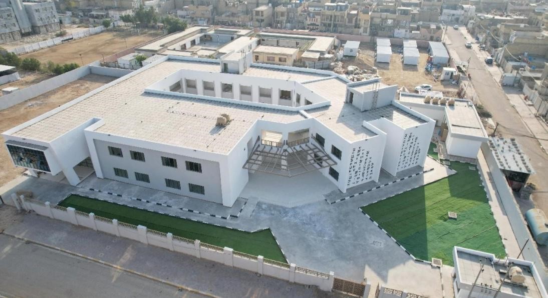 中國(guó)電建承建了679所伊拉克示范學(xué)校。圖為已經(jīng)竣工的伊拉克瓦西特省第20號(hào)學(xué)校。趙沖攝 中國(guó)電建供圖