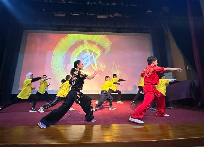 圖為2023“中華文化大樂(lè)園—埃及開(kāi)羅營(yíng)”閉幕式活動(dòng)現(xiàn)場(chǎng)。主辦方供圖