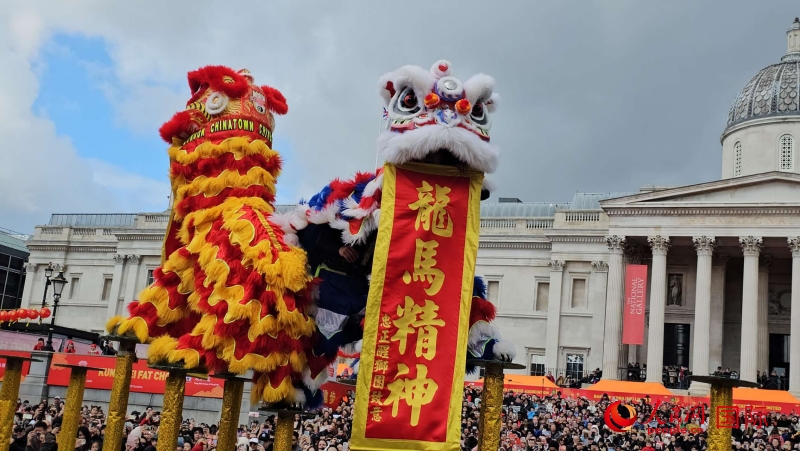 倫敦新春慶典現(xiàn)場。人民網(wǎng) 郭錦標(biāo)、楊浩鵬攝