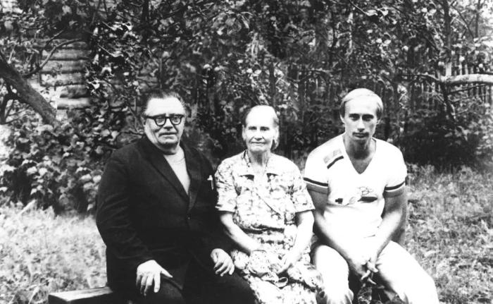 從圣彼得堡到莫斯科，普京從政大事記：下一個六年怎么走？