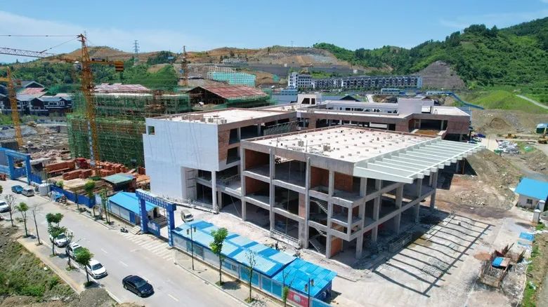 正在建設中的土家織錦文化創(chuàng)意園 全?，摂z