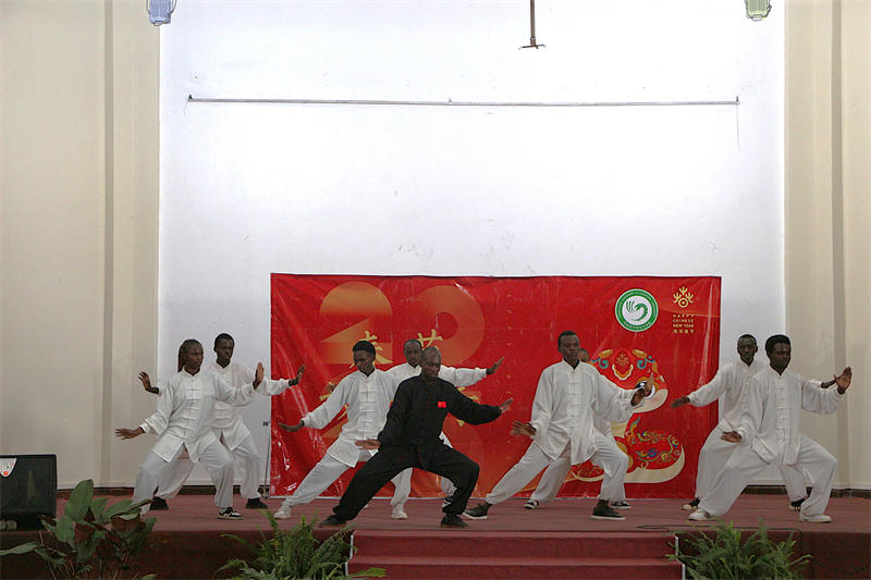 卡巴拉克大學(xué)春節(jié)體驗(yàn)活動(dòng)。埃格頓大學(xué)孔子學(xué)院供圖