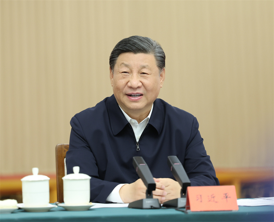 2024年5月23日下午，中共中央總書(shū)記、國(guó)家主席、中央軍委主席習(xí)近平在山東省濟(jì)南市主持召開(kāi)企業(yè)和專家座談會(huì)并發(fā)表重要講話。新華社記者 鞠鵬 攝
