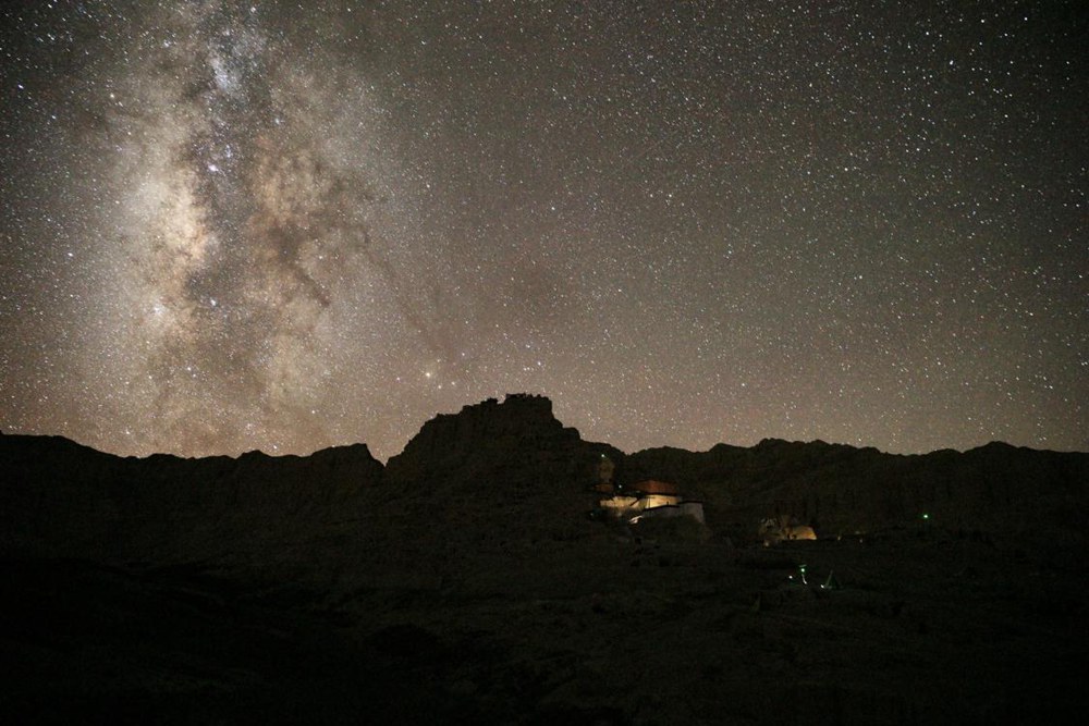 阿里暗夜星空。旦真次旦攝