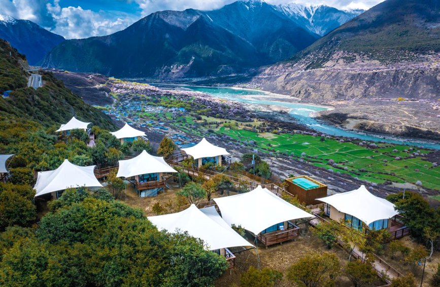 依托桃花資源，打造文旅產(chǎn)業(yè)。 張靜攝