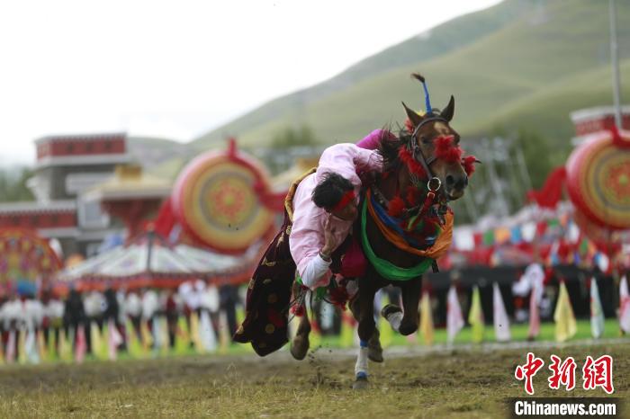 青海玉樹：70年，幸福生活如格?；ň`放