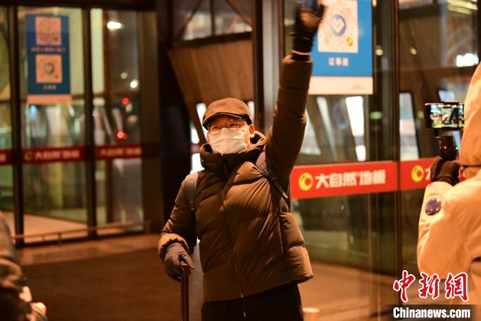 1月9日晚剛到沈陽(yáng)?！¤F西區(qū)委宣傳部 攝