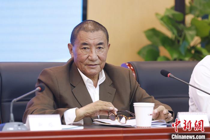 5月19日，由中國人權(quán)研究會、中國西藏文化保護與發(fā)展協(xié)會、中國藏學(xué)研究中心主辦的“紀念西藏和平解放70周年國際學(xué)術(shù)研討會”在北京舉行。西藏自治區(qū)政協(xié)副主席珠康·土登克珠指出，長期以來，西方敵對勢力和達賴集團完全不顧事實真相，誣蔑造謠西藏“缺乏宗教信仰自由”。事實上，在西藏，寺院受到有效保護，廣大信教群眾的宗教信仰得到尊重，僧侶的宗教活動有序進行，宗教信仰自由政策在西藏得到全面、正確的貫徹執(zhí)行?！?<a target='_blank' ></p><p  align=