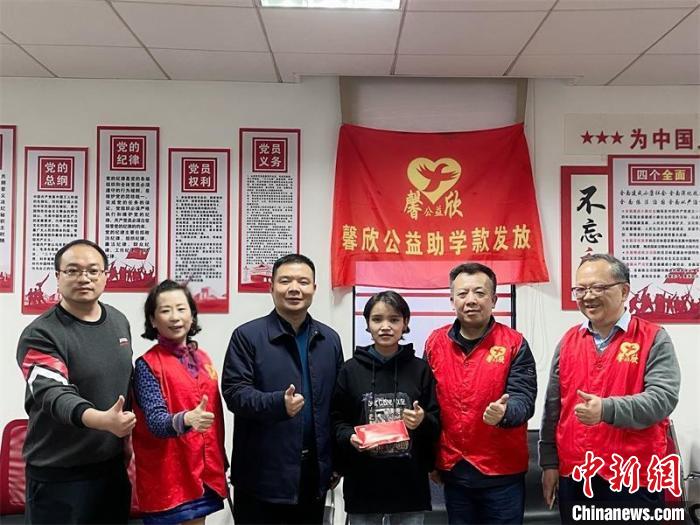 在湘求學(xué)的西藏女孩：“我淋過(guò)雨，也想努力為別人撐把傘”