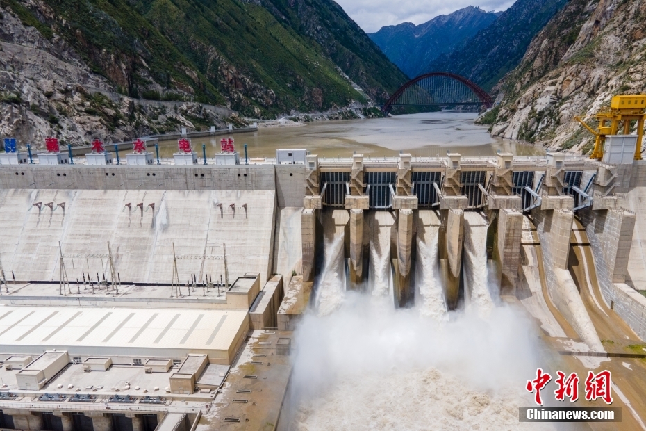 資料圖為2021年8月7日，西藏山南雅魯藏布江上的藏木水電站。（無人機畫面） <a target='_blank' href='/'><p  align=