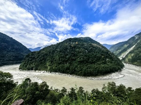 幾代建設者，歷經(jīng)半個多世紀完成！這是一條怎樣的公路？